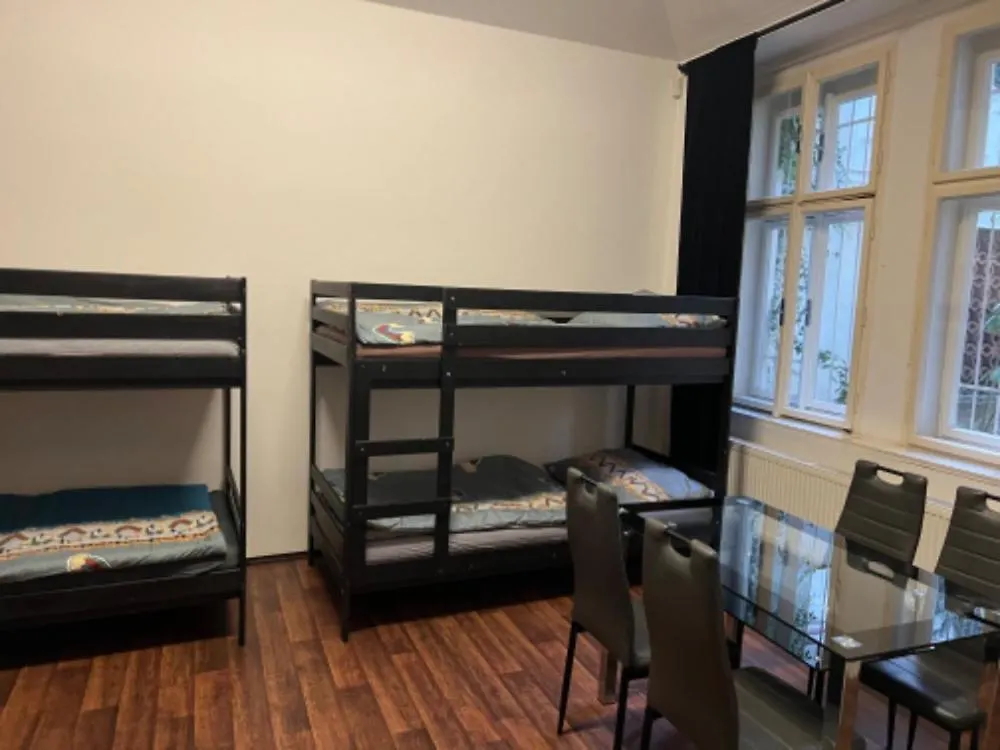 Hostel Apartment Moon Praag